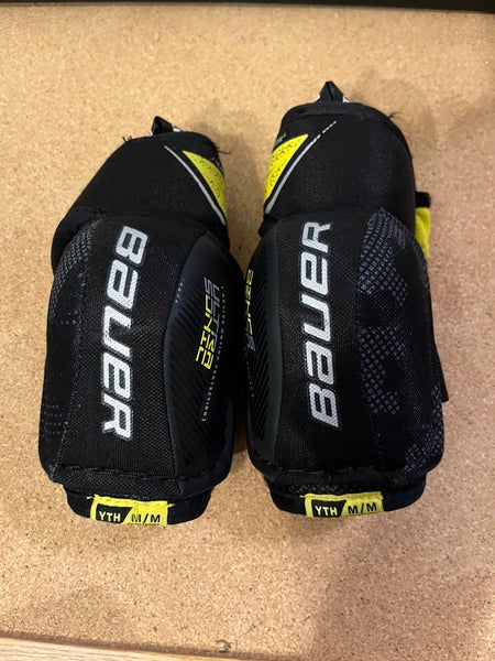Youth Medium Bauer Supreme Elbow Pads (Used)