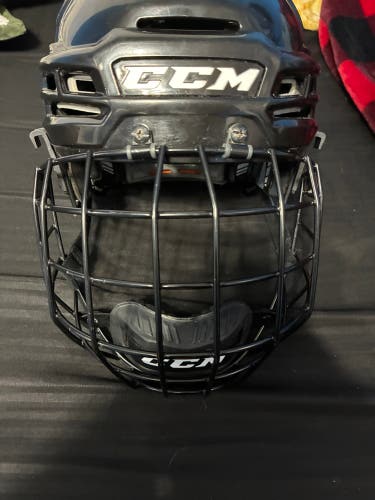 Large CCM Tacks 910 Helmet (Used)