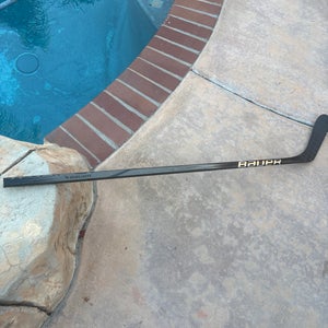 Junior Bauer Vapor FlyLite Left Hand Hockey Stick P28 50 Flex (New)