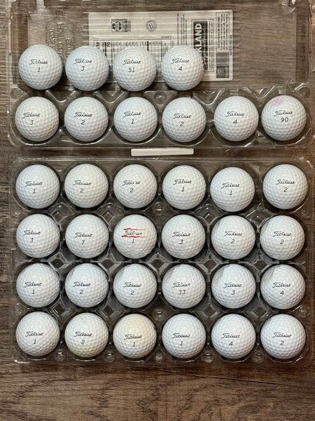 34 Titleist Pro V1 Golf Balls - 2025 Model, 5A/4A Condition