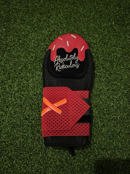 Black Cherry Sliding Mitt