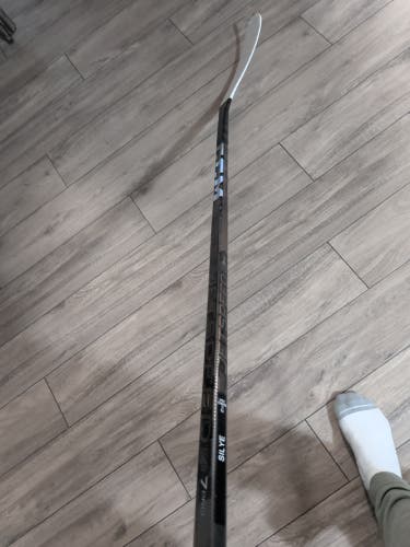 Senior CCM JetSpeed FT7 Pro Right Handed Hockey Stick P86 75 Flex Pro Stock (New)