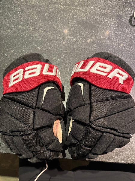 Bauer Vapor APX2 Pro stock gloves 14”