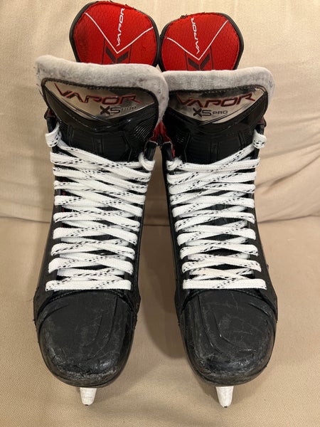 2023 Bauer Vapor X5 Pro Hockey Skates Regular Width 8 (Used)