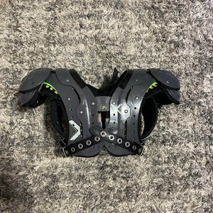 XS Adult Xtech Shoulder Pads (Used)