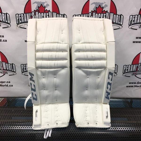 CCM EFlex 860 Intermediate Goalie Pads β 31+1β | White/Silver β Available only in ππππ.πππππ