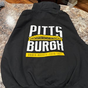 Black Adult Unisex Large Bauer Sweatshirt (Used)