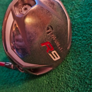 Men's TaylorMade R9 460 Right Handed Driver 8.5 Loft (Used)