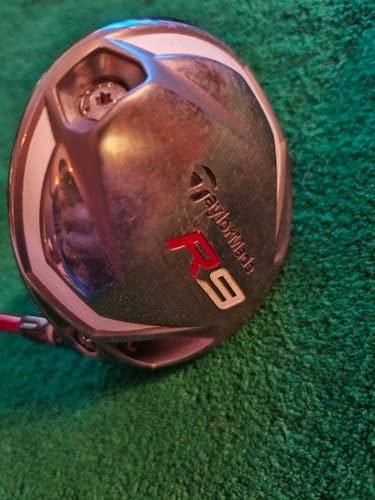Men's TaylorMade R9 460 Right Handed Driver 8.5 Loft (Used)