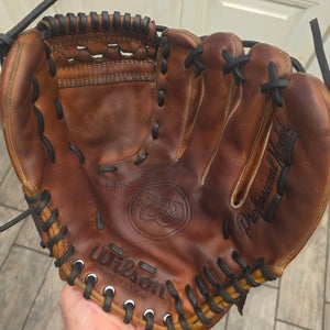Wilson RH Outfield A2004 made in USA Baseball Glove 12.5" (Used)