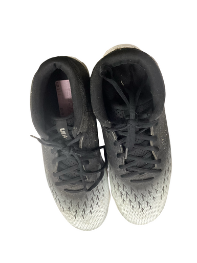 Used Under Armour UIA Adult FB Cleats Black And White Senior 9.5 11613-S000172962