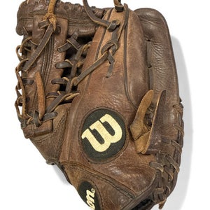 Used Wilson A950 BB/SB Glove RH Throw Black 11 3/4" 11863-S000024709