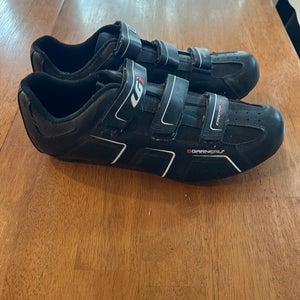 LG cycling clip in shoes Men's Size 13.5 48
