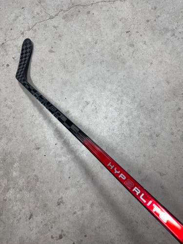 95 Flex P28 Senior Bauer Vapor Hyperlite 2 Right Hand Hockey Stick Pro Stock (USED)