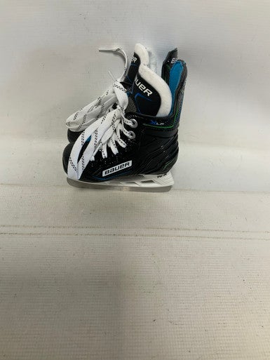 Used Bauer XLP Youth Hockey Skate Youth 06.0 11823-S000036229