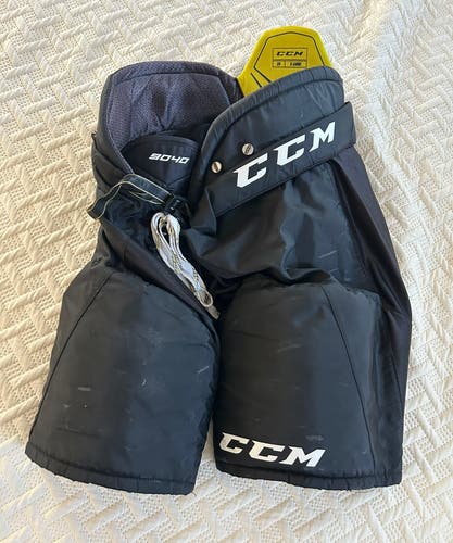 Men's Senior XL CCM Tacks 9040 Hockey Pants (Used)