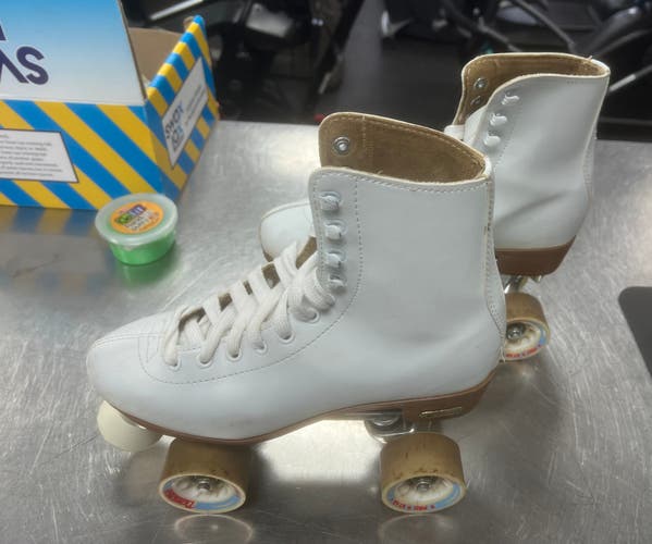 Used Chicago SKATES Senior Rec Fitness Skates White Senior 8 11497-C000154157