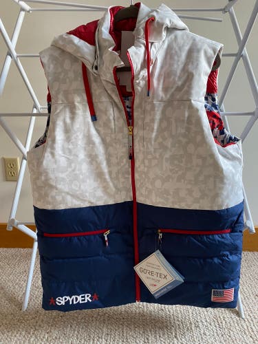 USA Men’s Large puffy vest