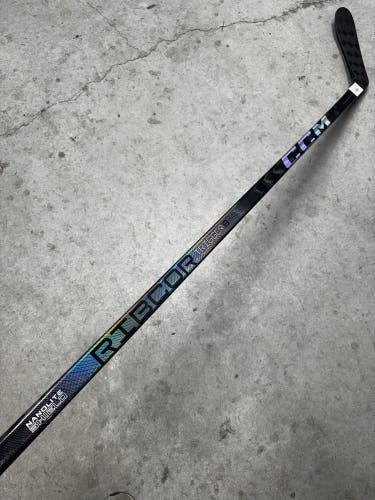 75 Flex P28 Senior CCM RibCor Trigger 8 Pro Left Hand Hockey Stick Pro Stock NHL (Used)