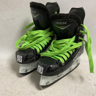 Used CCM RIBCOR TITANIUM Junior Hockey Skate Junior 01.5 11855-S000195546