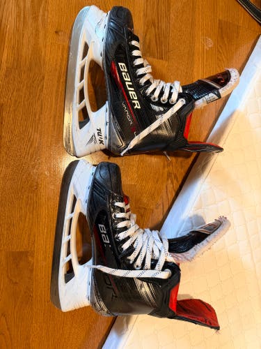 2023 Bauer Vapor X4 Hockey Skates 7 (Used)