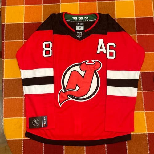 New Jersey Devils Jack Hughes #86 Fanatics Ice Hockey Jersey Size 52/L (NEW) Gift