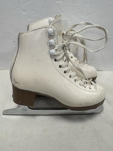 Girls Junior Size 11 Celebrity Figure Ice Skates