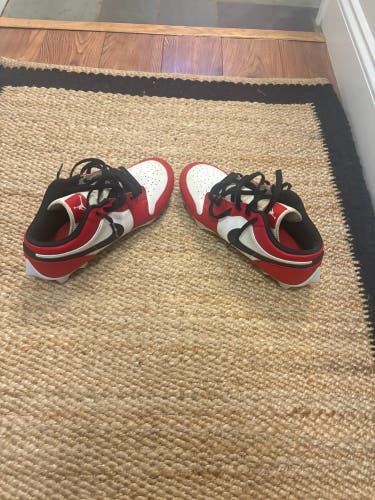 Red Men's Size M 10.0 (W 11.0) Adult Nike Low Top Turf Cleats (New)