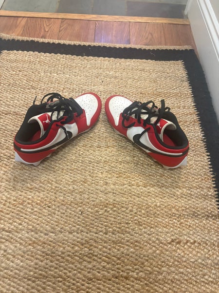 Red Men's Size M 10.0 (W 11.0) Adult Nike Low Top Turf Cleats (New)