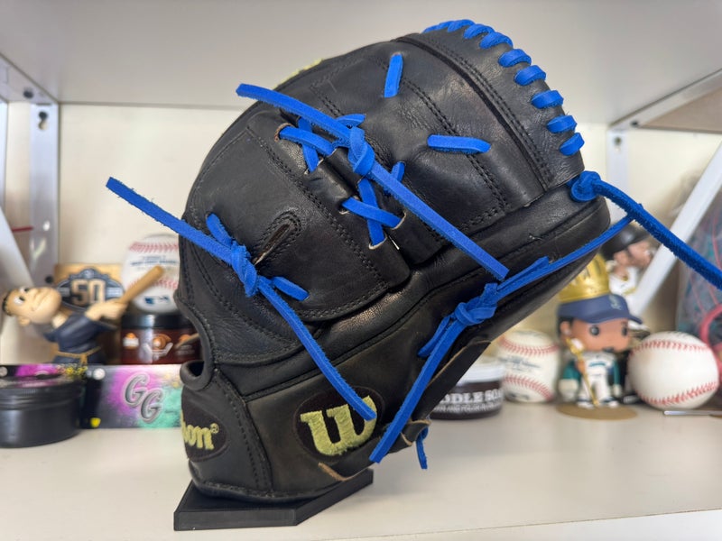 Wilson A2000 CK22 11.75” Clayton Kershaw model