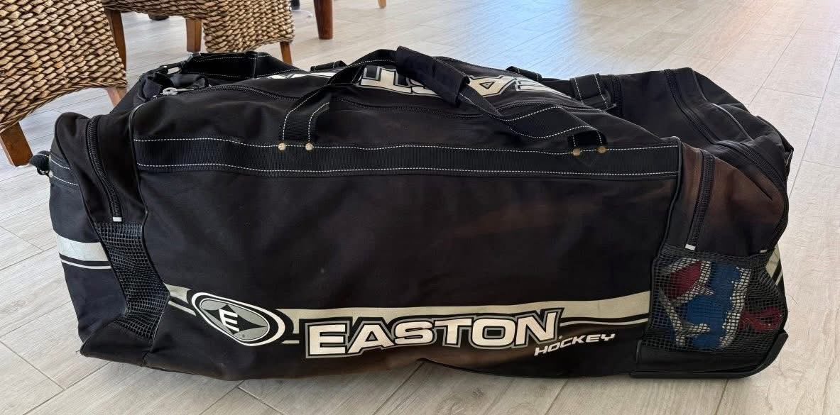 EASTON Hockey Equipment Wheeled Bag