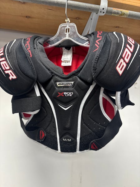 Medium Junior Bauer X Shoulder Pads (Used)