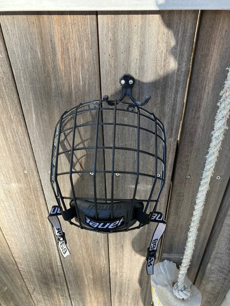 Medium Bauer RBE III Full Cage (Used)