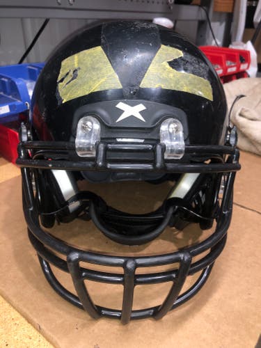 USED XENITH X2E+ YOUTH FOOTBALL HELMET - LARGE - BLACK