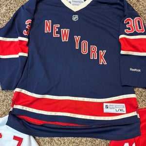 New York Rangers vintage Large/Extra Large Kids Unisex Reebok Jersey (Used)