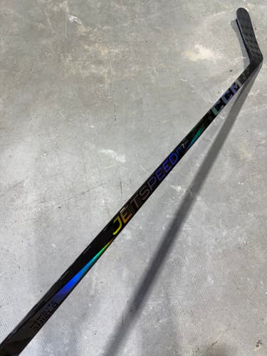CCM JETSPEED FT7 PRO, Pro Stock Hockey Stick Grip P90M 100 Flex Left 8228