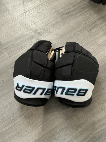 Utah hockey club kesselring Bauer Supreme Mach Gloves 15" Pro Stock (New)