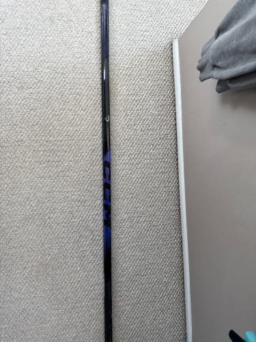Senior CCM Ribcor Trigger 10 Pro Right Handed Hockey Stick P29 70 Flex (New)