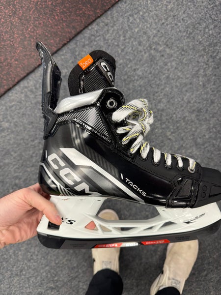 CCM Tacks Vector Premier (SMU) Hockey Skates Regular Width (New)