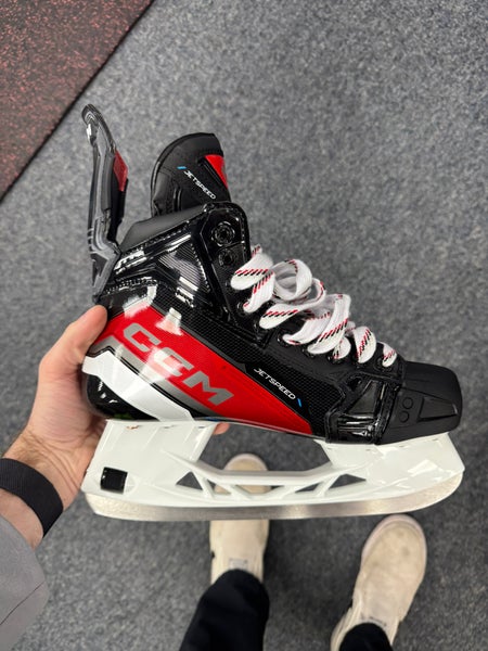 CCM JetSpeed FT6 Hockey Skates Regular Width (New) *See Description*
