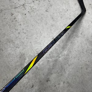 77 Flex P92 Senior Bauer Tracer Left Hand Hockey Stick Pro Stock NHL (Used)