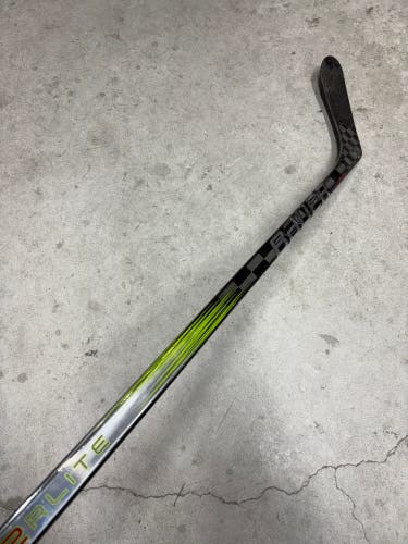 77 Flex P28 Senior Bauer Vapor Hyperlite 2 Left Hand Hockey Stick Pro Stock NHL (Restored)