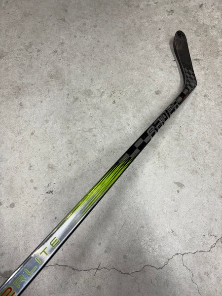 77 Flex P28 Senior Bauer Vapor Hyperlite 2 Left Hand Hockey Stick Pro Stock NHL (Restored)
