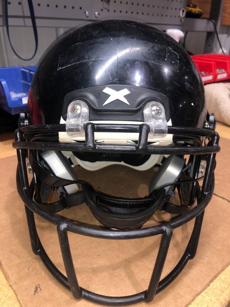 USED XENITH X2E+ YOUTH FOOTBALL HELMET - LARGE - BLACK