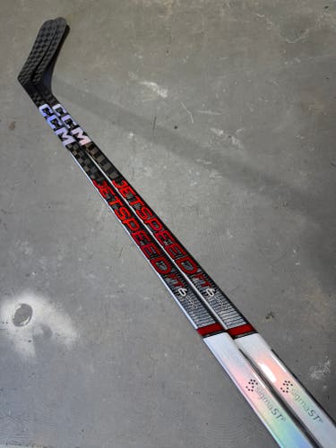 CCM JETSPEED FT6 PRO 2 PACK Pro Stock Hockey Stick Grip P90M 85 Flex Right 8240