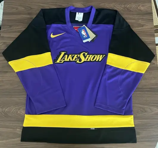 Nike Los Angeles Lakers City Edition NBA Hockey Jersey FZ0349-504 Mens Size Xs
