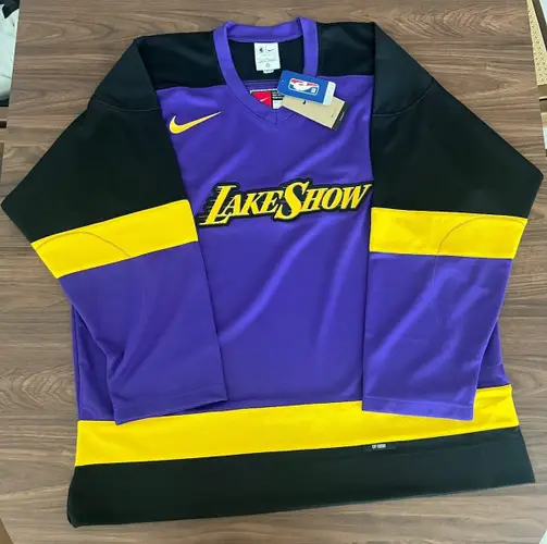 Nike Los Angeles Lakers City Edition NBA Hockey Jersey FZ0349-504 Mens Size M