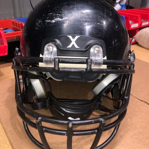 USED XENITH X2E+ YOUTH FOOTBALL HELMET - LARGE - BLACK