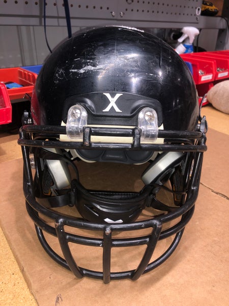 USED XENITH X2E+ YOUTH FOOTBALL HELMET - LARGE - BLACK
