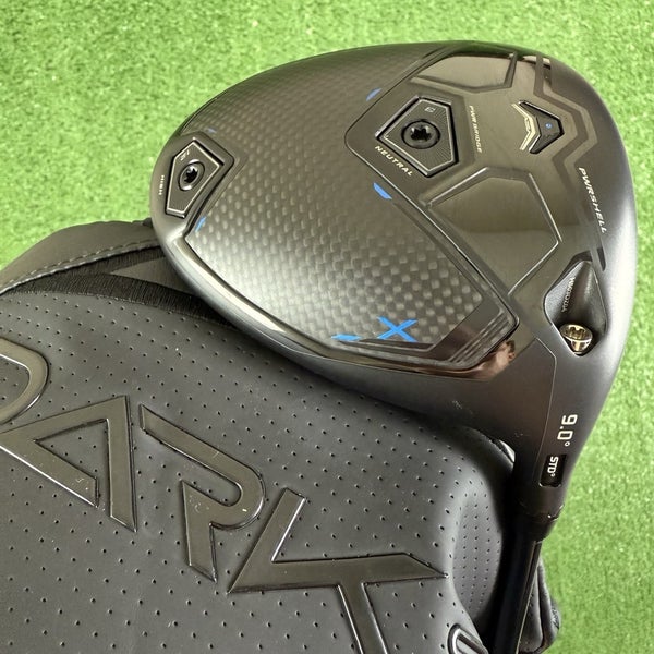 Cobra Darkspeed X Driver 9 LINQ Black M40X 6F4 Stiff Flex 45